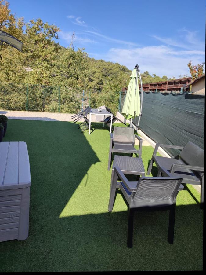 F1 Avec Un Espace Jardin Lejlighed Gattières Eksteriør billede